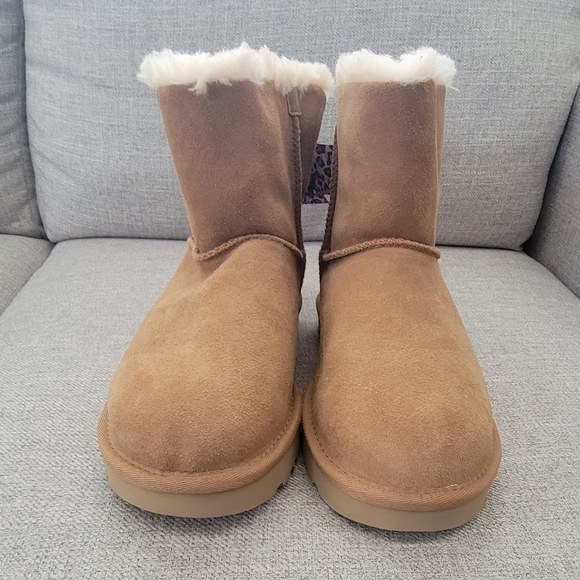 UGG Mini Bailey Leopard Bow Boot In Chestnut - Picture 2 of 7